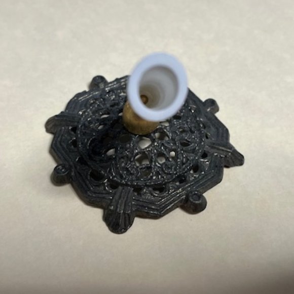 VTG Pen Holder Desk Wedding Reception Brass Ornate Filigree Metal Base 3" - Picture 2 of 9